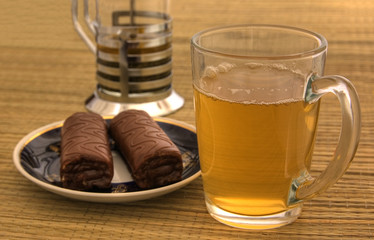 Green tea with candies