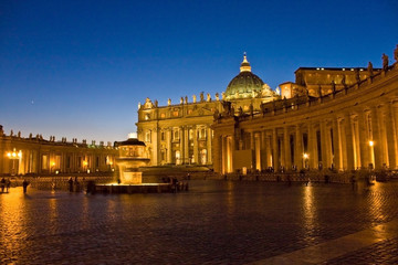 Fototapeta na wymiar Rome by Night - San Pietro