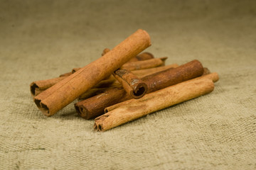 Cinnamon sticks on burlap