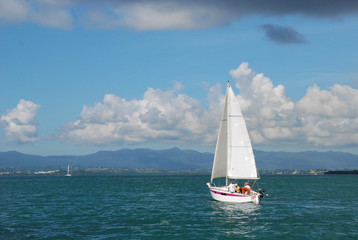 parfois la mer semble vouloir nous dire