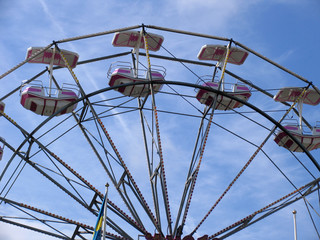 Fototapeta premium big wheel at park and blue sky