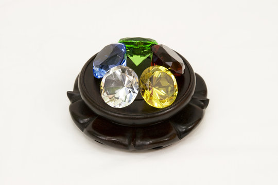 Circle of gems