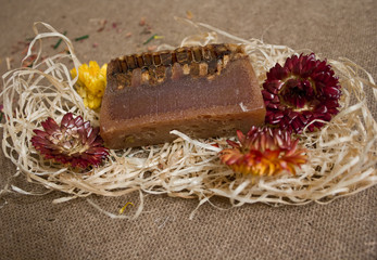 Obraz premium Christmas soap with flowers