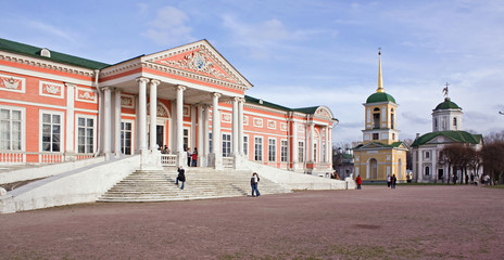 Museum — farmstead Kuskovo. Palace and church - obrazy, fototapety, plakaty
