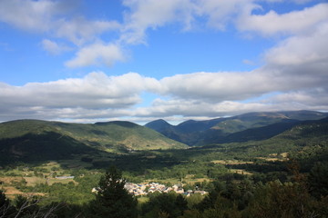 Fototapeta premium Village de montagne,Le bousquet,Pyrénées