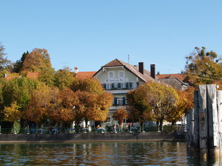 Fototapeta premium Wirtschaft am See