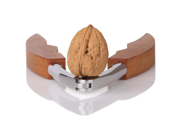 Nut cracker and walnut