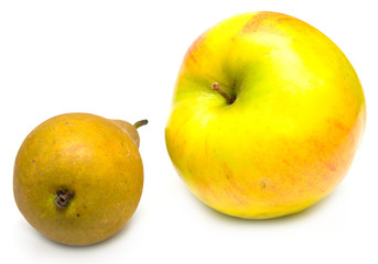green pear and yellow apple