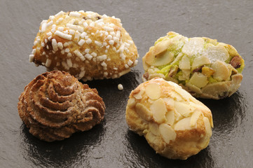 Pasticcini alla pasta di mandorle - Dolci Sicilia