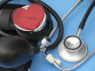 medical set with heart