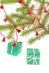 weihnachtsbaum und geschenke