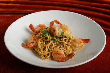 Paste with shrimps.