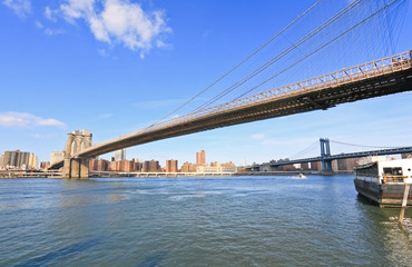 Fototapeta na wymiar The Brooklyn bridge in New York City