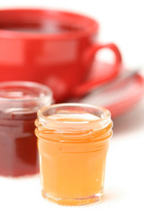 cup of tea with confiture