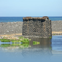 ancien pilier du chemin de fer, île de la Réunion © Unclesam