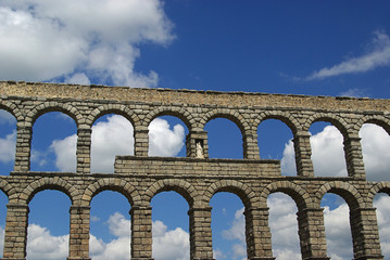 Fototapeta na wymiar Segovia Aquädukt - Segovia Aqueduct 04