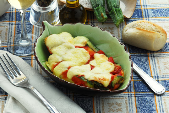 Zucchine gratinate con mozzarella - Contorni