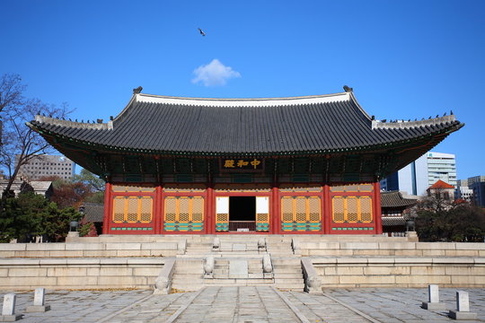 Doksugung Palace