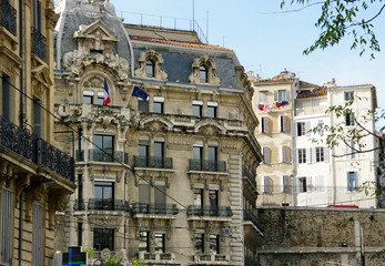 Fototapeta na wymiar Rue et immeubles, Marseille, France.