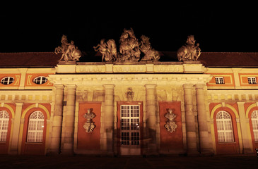 Marstall bei Nacht, Front (Filmmuseum Potsdam)