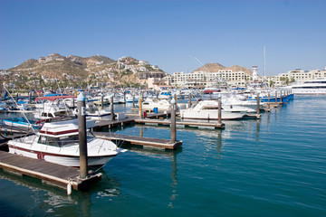 Fototapeta na wymiar Small harbor in Cabo San Lucas