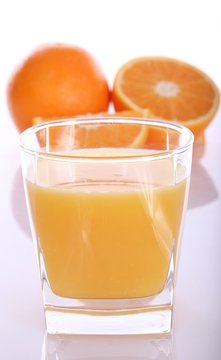 orange juice with oranges
