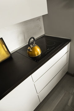 kattle in kitchen