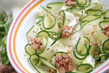 zucchinisalat