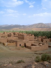 Ksar dans la vallée du drâa au Maroc