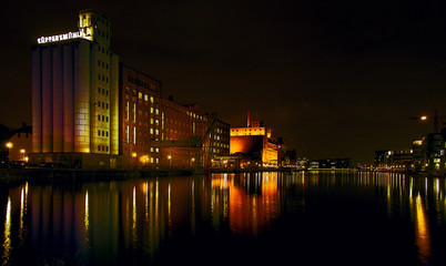 Innenhafen Duisburg - Küppersmühle