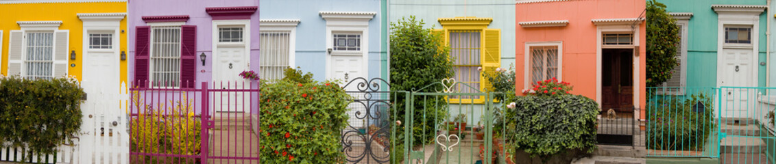 Colored house fronts, Valparaiso