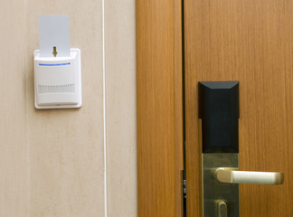electronic cluster switch in hotel