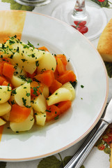 Insalata di patate e carote - Contorni