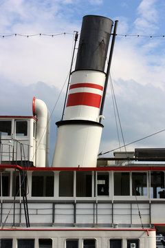 dampfschiff kamin