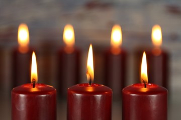 Rote Kerzen