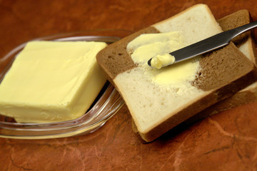 Butter on tost brad