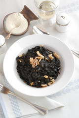 Tagliatelle alle seppie grosse - Primi piatti del Veneto