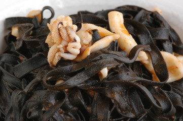 Tagliatelle alle seppie grosse - Primo piatto del Veneto