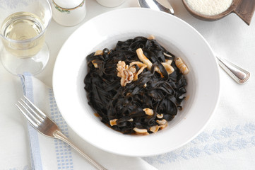 Tagliatelle alle seppie grosse - Primi piatti del Veneto