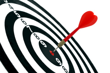 Red arrow hit just in the center of the target