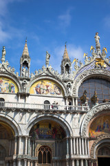 Fototapeta na wymiar St Mark's Basilica, Venice