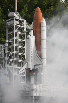 Space shuttle