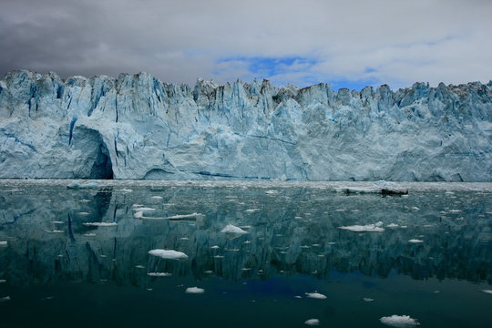 Glacier front, Greenlands largest glacier
