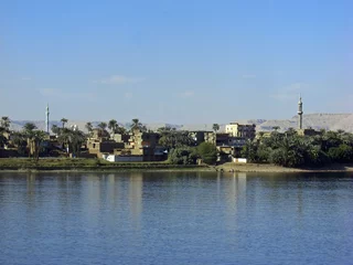 Abwaschbare Fototapete Rives du Nil © foxytoul