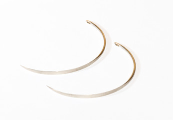 Surgical needles for big animals