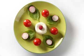 Tomato, radish and fresh cheese salad