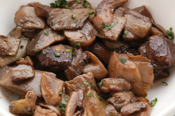 Funghi trifolati - Contorni - Cucina vegetariana