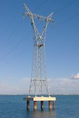 Poste eléctrico - Electric pylon