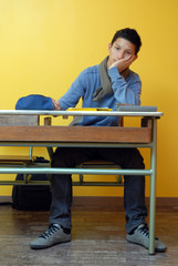 &eacute;l&egrave;ve fatigu&eacute;