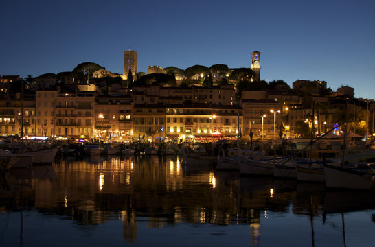 CANNES LA NUIT